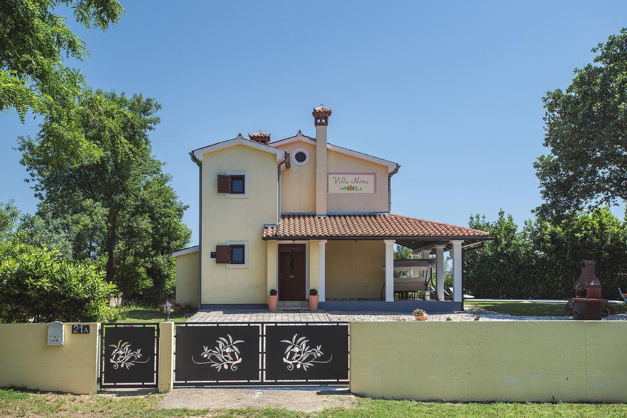 Villa Nina Medulin Exteriör bild