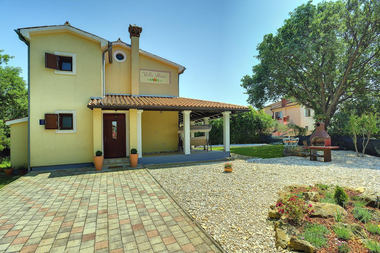 Villa Nina Medulin Exteriör bild